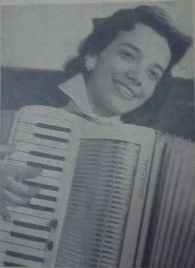 a acordeonista, c. 1956